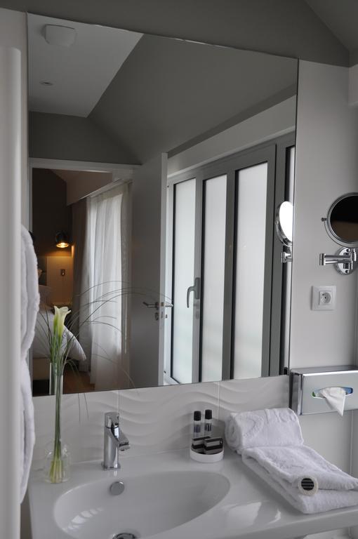 Les 3 Lieux Hotel Les Ponts-de-Ce Room photo