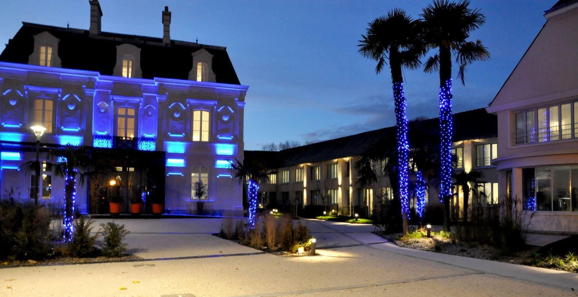 Les 3 Lieux Hotel Les Ponts-de-Ce Exterior photo